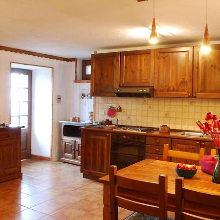 La Casa Di Martina Apartment Saint-Vincent Luaran gambar